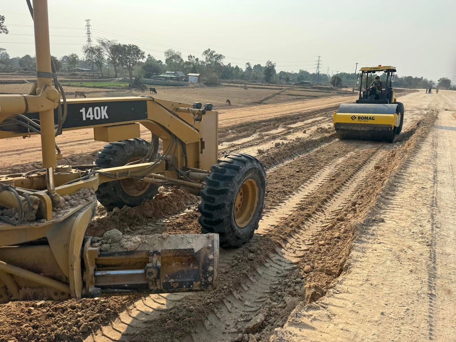 33 - https://ดินหินทรายปลวกแดง.com | บริการจำหน่าย หิน ดิน ทราย ทุกชนิด และรับเหมาถมที่ ขุดสระ ทำกำแพงกันดิน รั้วครบวงจร พร้อมบริการให้เช่ารถแม็คโครเล็กในพื้นที่ปลวกแดง ระยอง ศรีราชา และใกล้เคียง