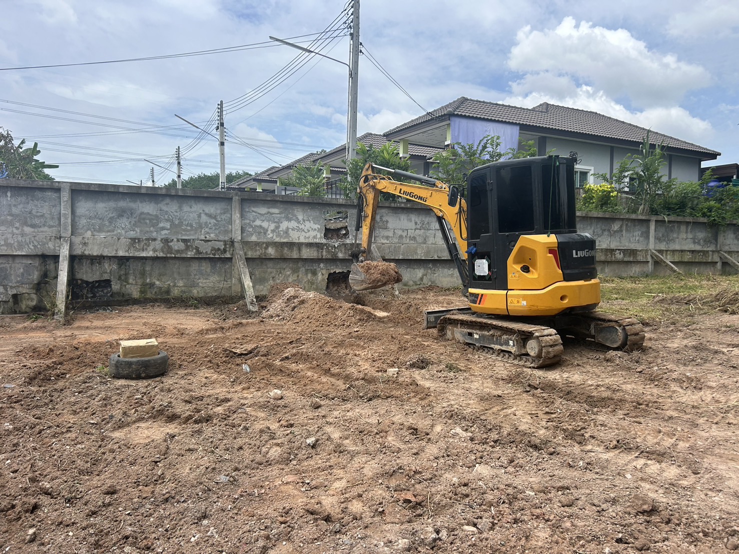 59 - https://ดินหินทรายปลวกแดง.com | บริการจำหน่าย หิน ดิน ทราย ทุกชนิด และรับเหมาถมที่ ขุดสระ ทำกำแพงกันดิน รั้วครบวงจร พร้อมบริการให้เช่ารถแม็คโครเล็กในพื้นที่ปลวกแดง ระยอง ศรีราชา และใกล้เคียง